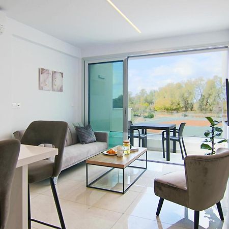 Appartement Phaedrus Living - Seaside Executive Flat Harbour 204 à Paphos Extérieur photo