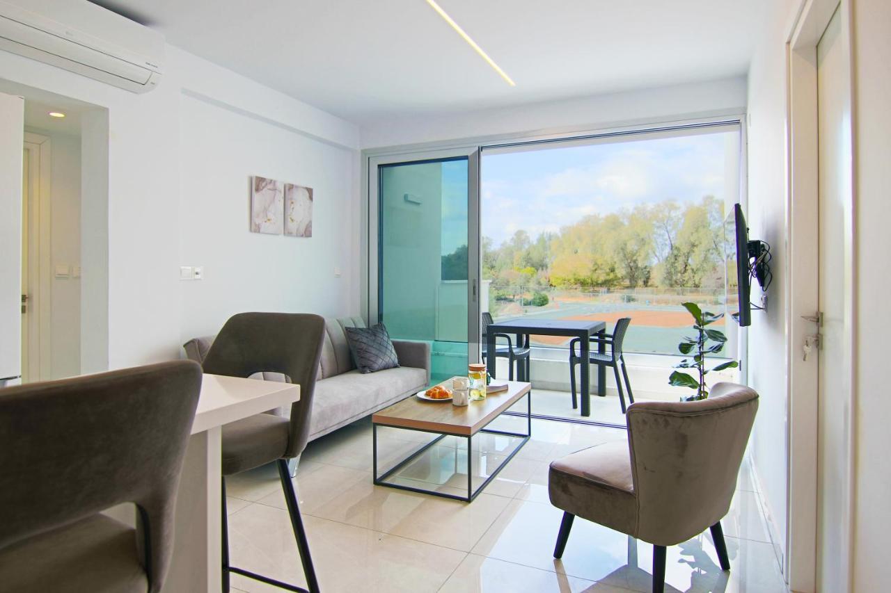 Appartement Phaedrus Living - Seaside Executive Flat Harbour 204 à Paphos Extérieur photo