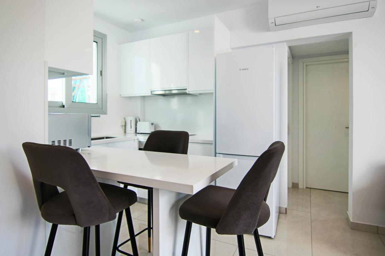 Appartement Phaedrus Living - Seaside Executive Flat Harbour 204 à Paphos Extérieur photo